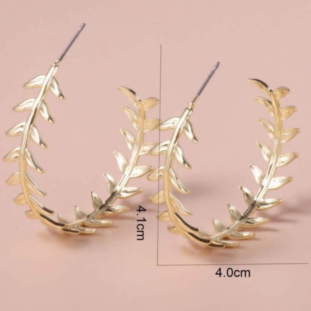 Leaf decor cuff hoop earrings